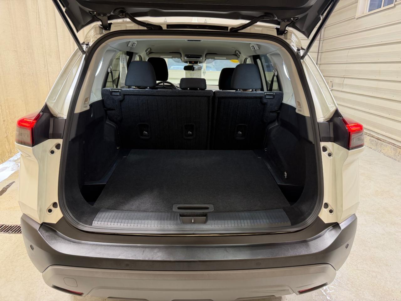 Nissan Rogue AWD SV *Ltd Avail* 2023