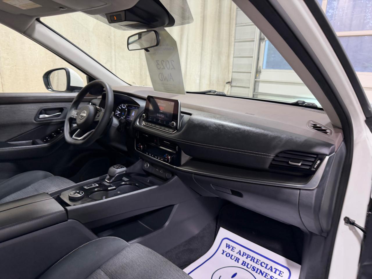 Nissan Rogue AWD SV *Ltd Avail* 2023