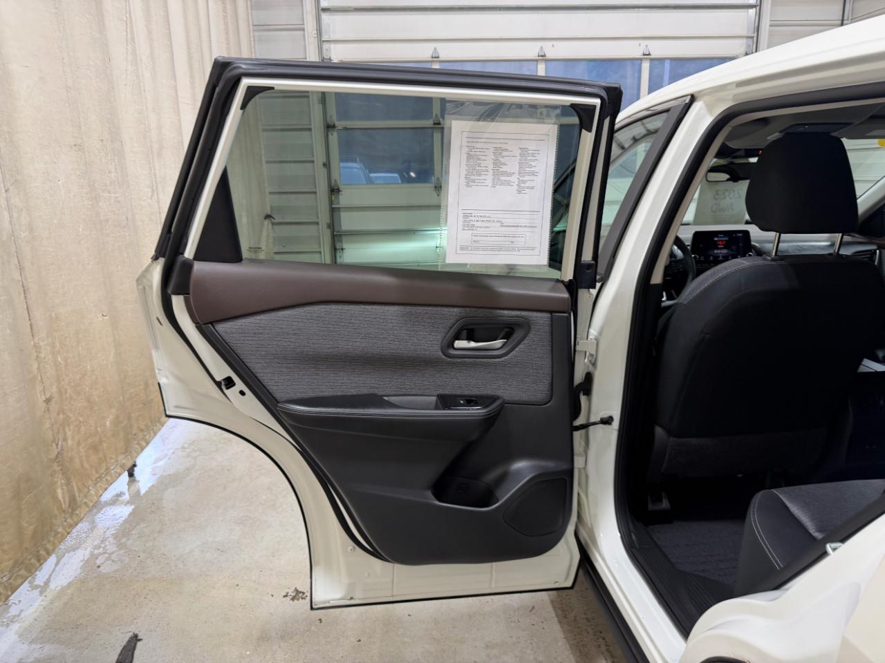 Nissan Rogue AWD SV *Ltd Avail* 2023