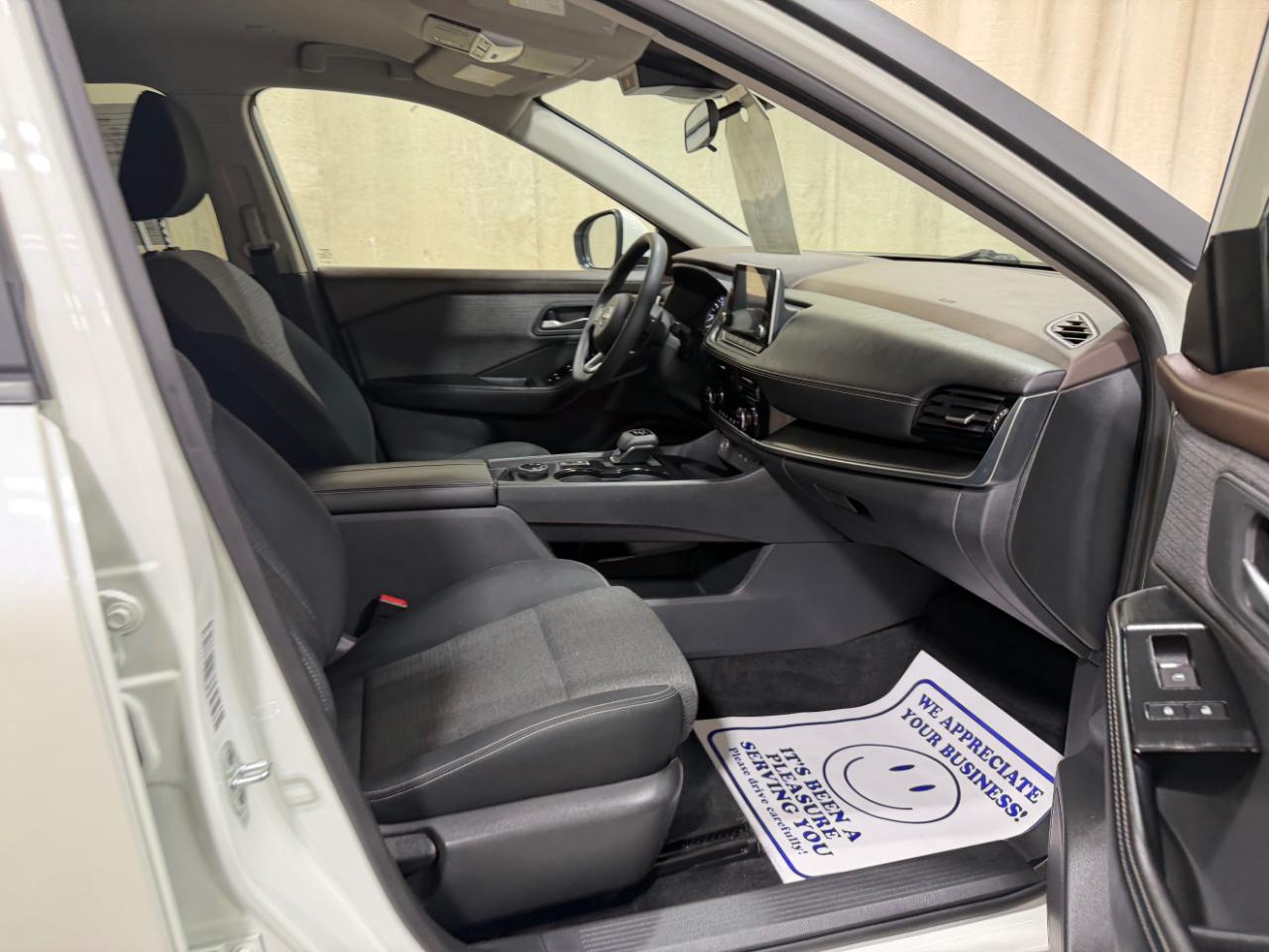 Nissan Rogue AWD SV *Ltd Avail* 2023