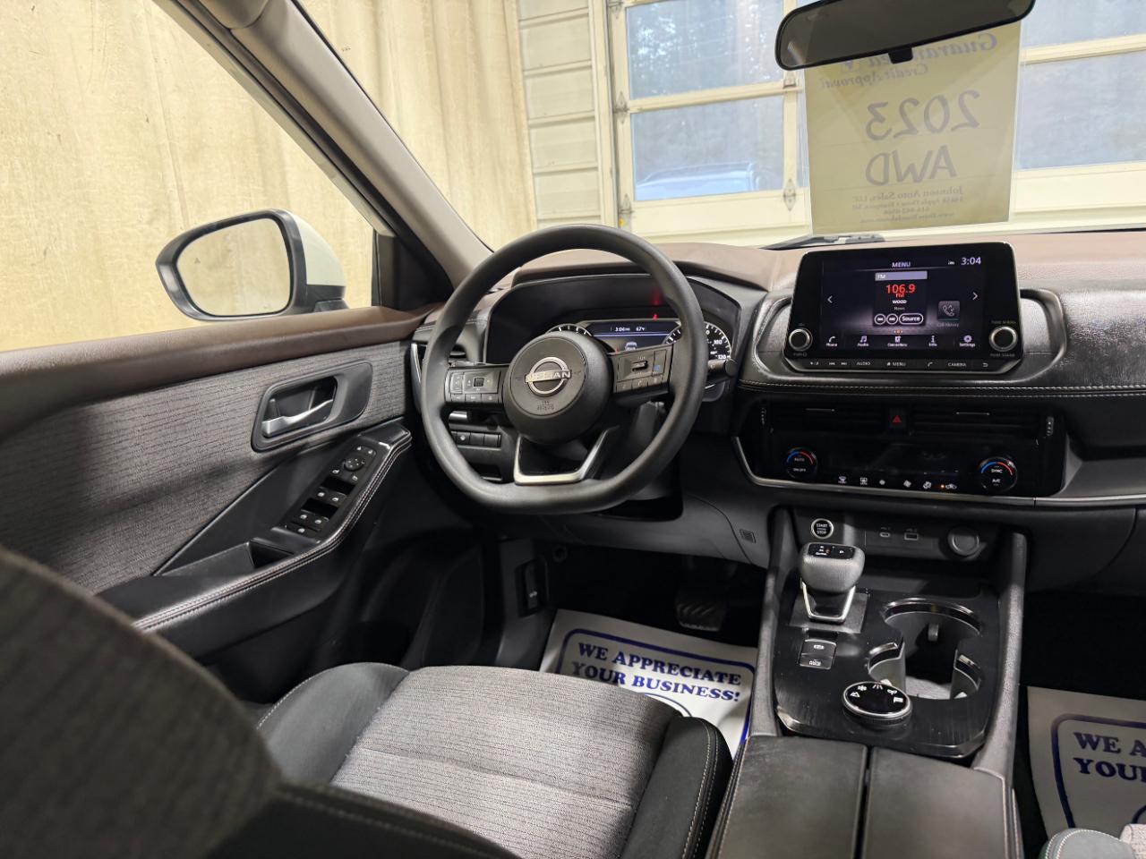 Nissan Rogue AWD SV *Ltd Avail* 2023