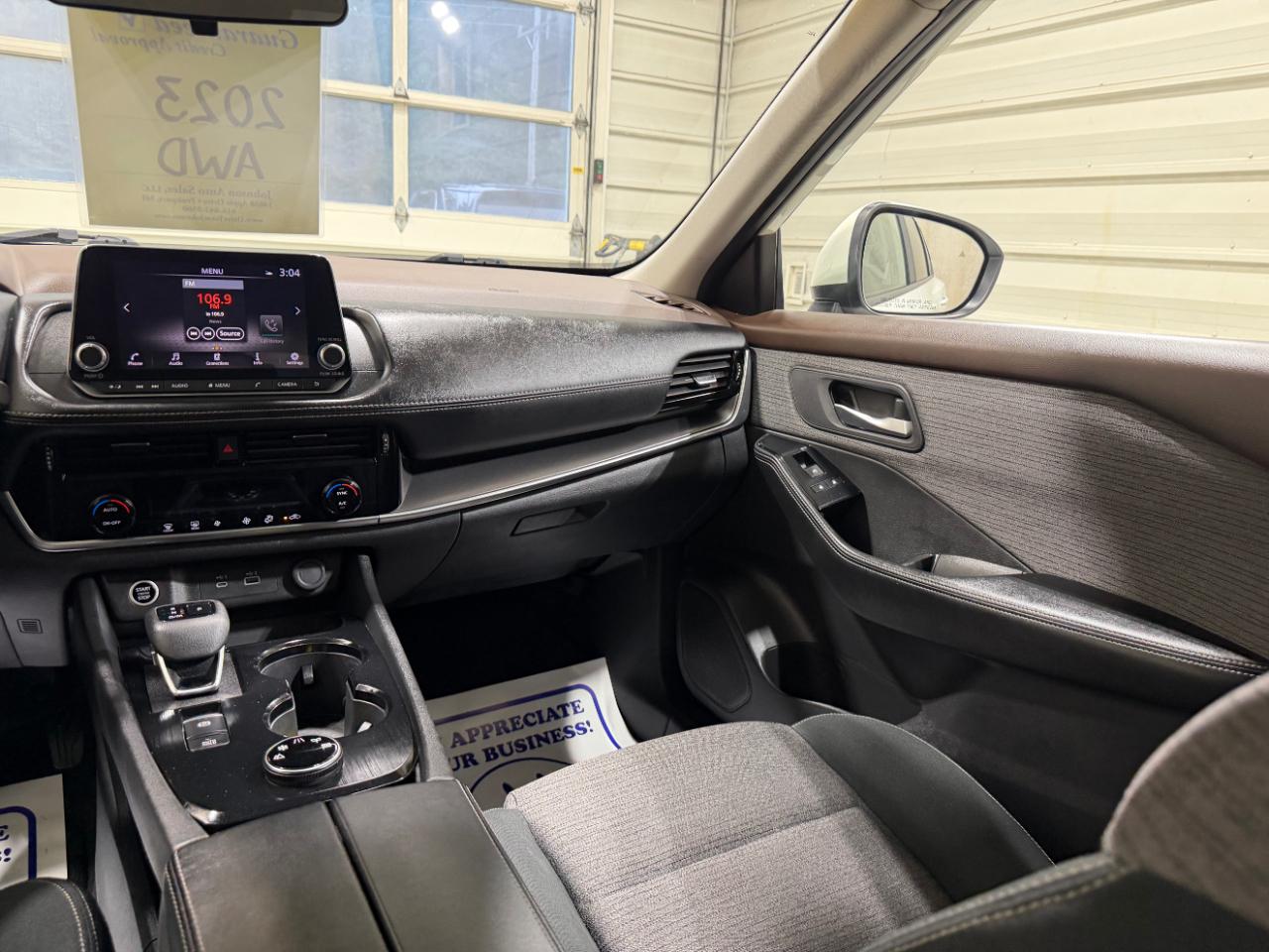 Nissan Rogue AWD SV *Ltd Avail* 2023
