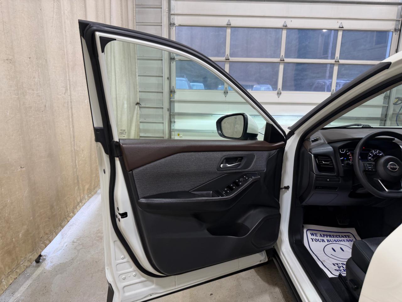 Nissan Rogue AWD SV *Ltd Avail* 2023