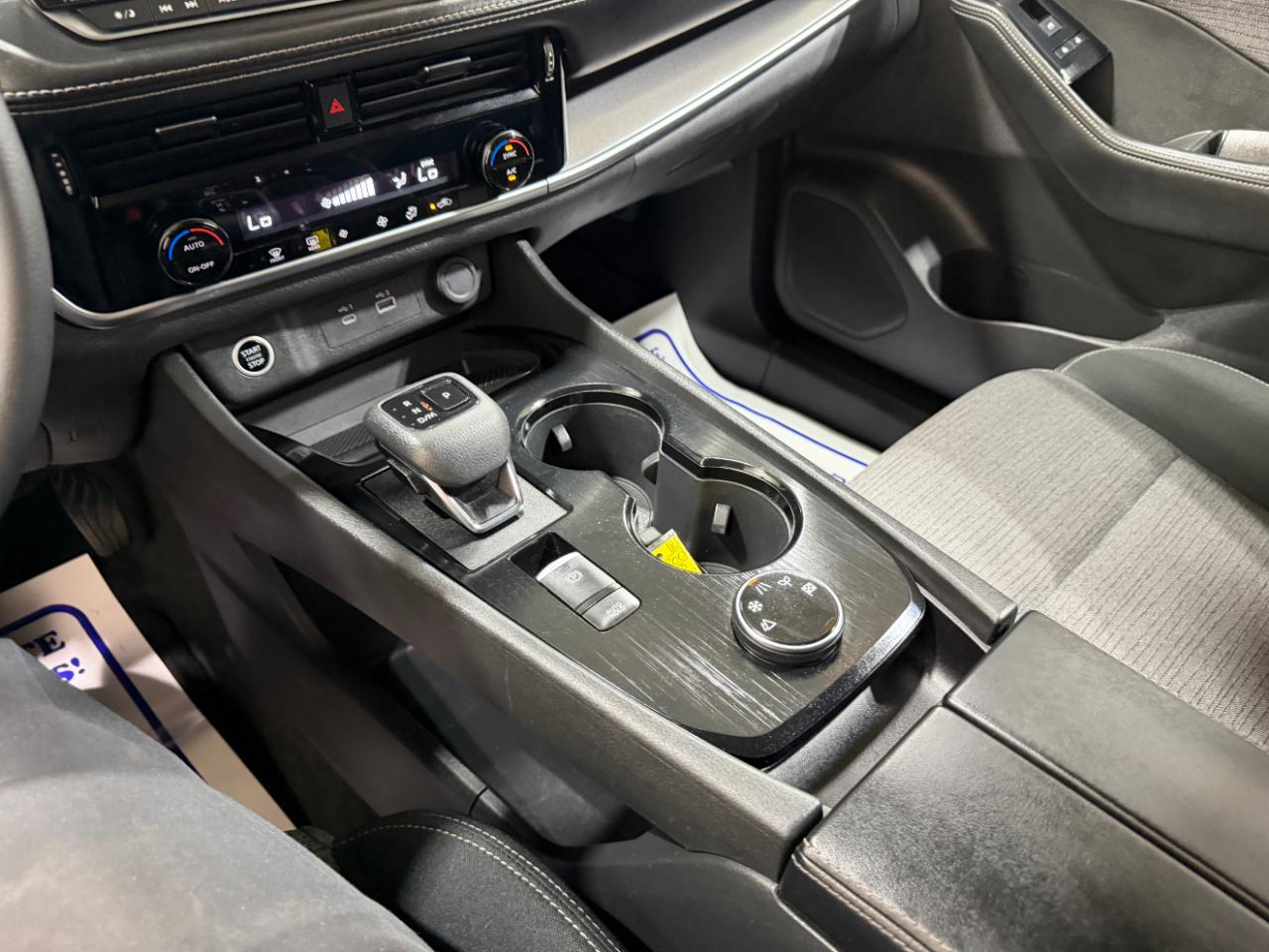 Nissan Rogue AWD SV *Ltd Avail* 2023