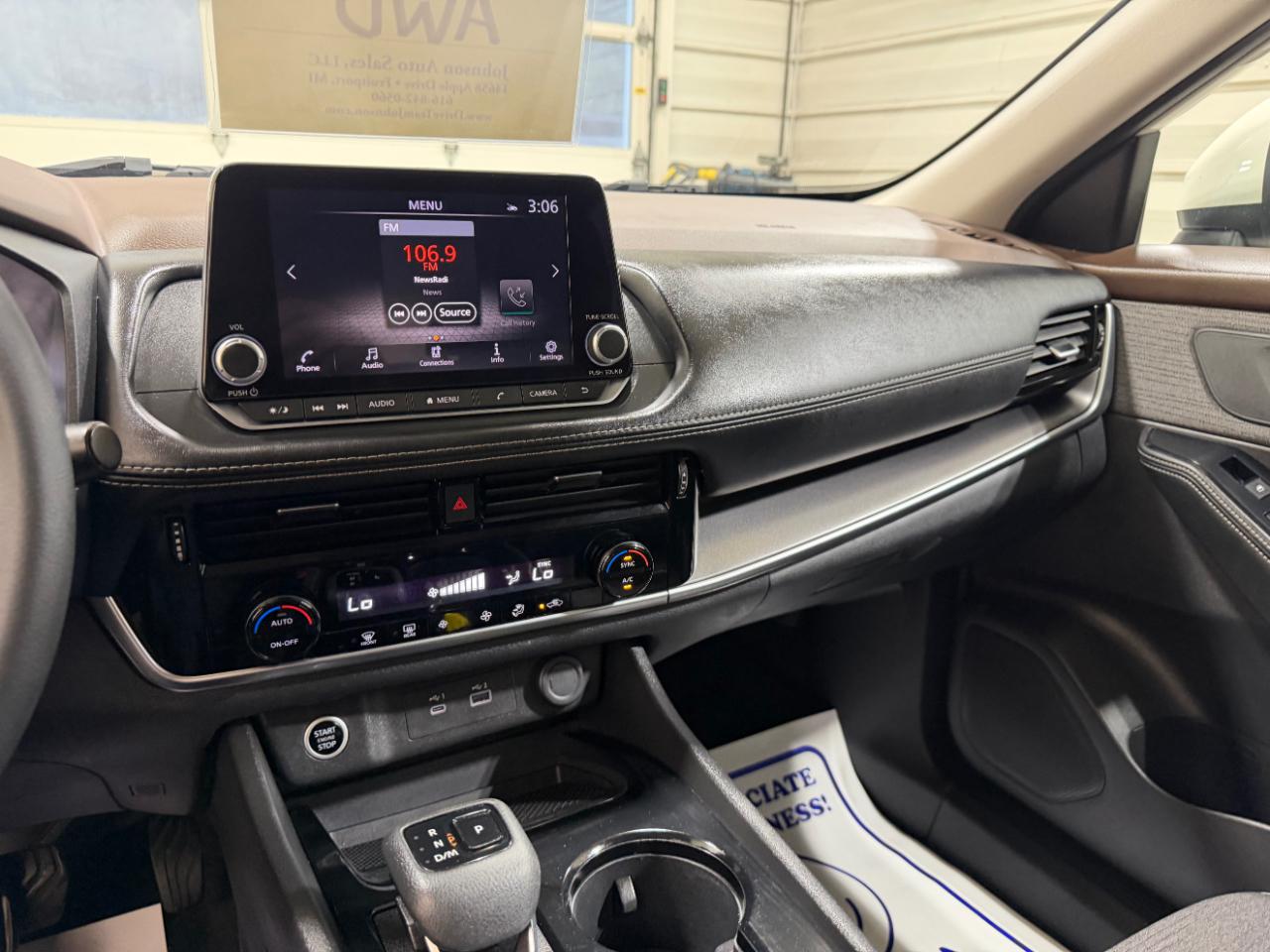 Nissan Rogue AWD SV *Ltd Avail* 2023