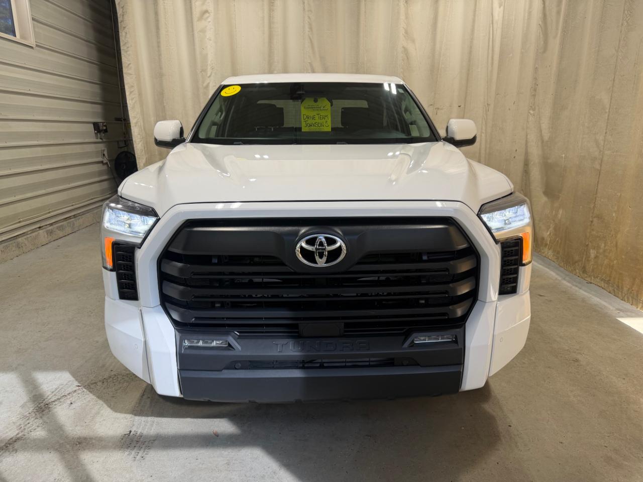 Toyota Tundra 4WD SR5 CrewMax 5.5' Bed (Natl) 2023