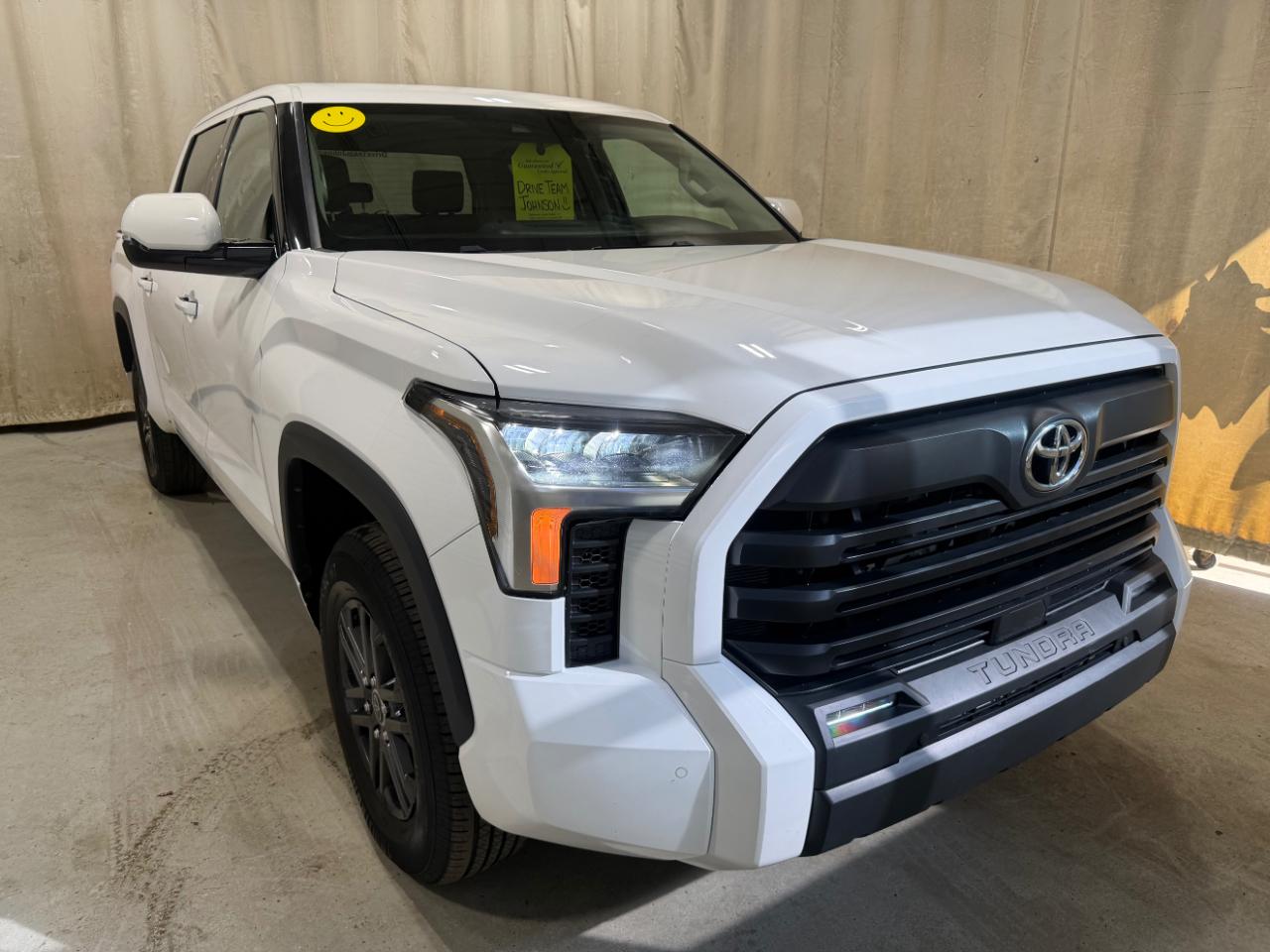 Toyota Tundra 4WD SR5 CrewMax 5.5' Bed (Natl) 2023