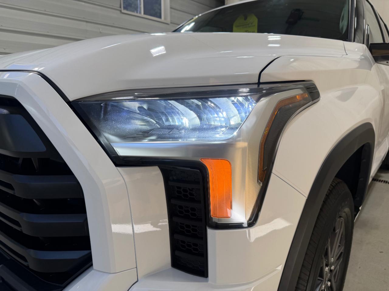 Toyota Tundra 4WD SR5 CrewMax 5.5' Bed (Natl) 2023