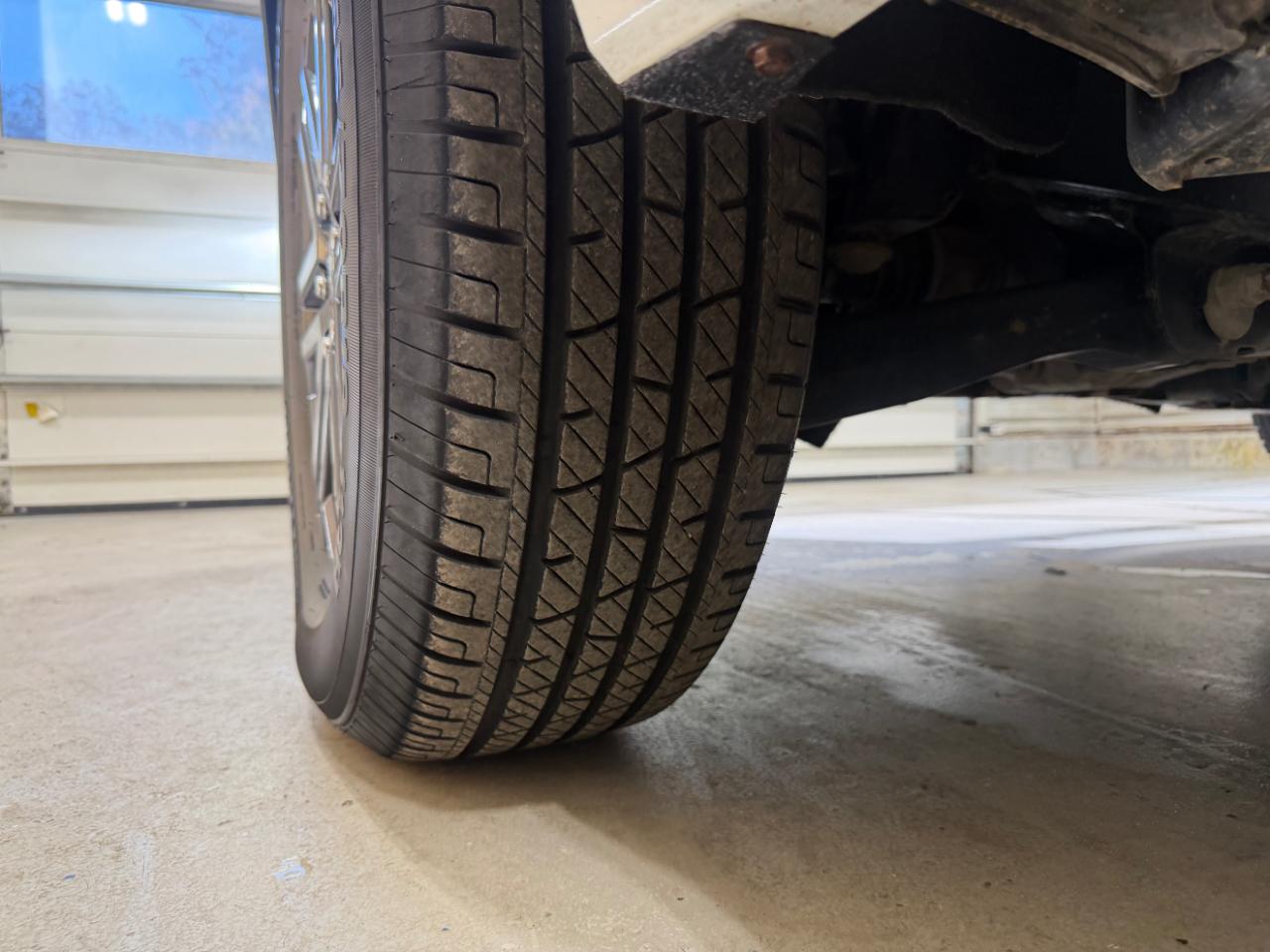 Toyota Tundra 4WD SR5 CrewMax 5.5' Bed (Natl) 2023