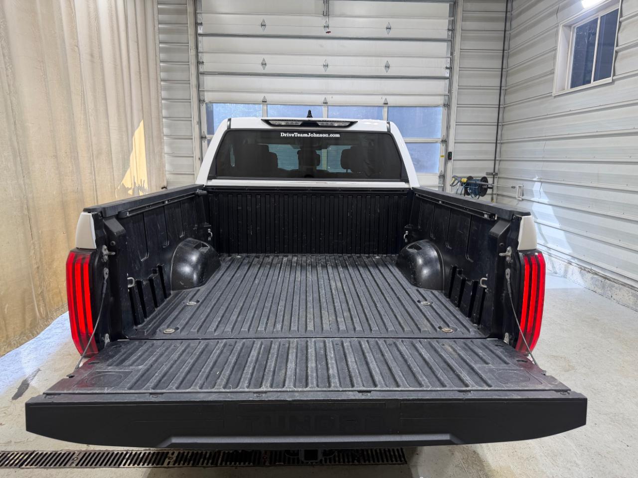 Toyota Tundra 4WD SR5 CrewMax 5.5' Bed (Natl) 2023