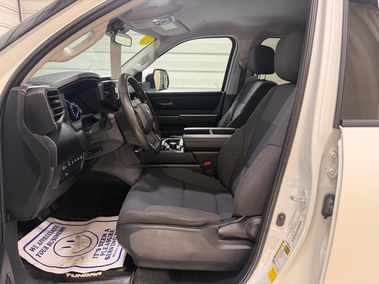 Toyota Tundra 4WD SR5 CrewMax 5.5' Bed (Natl) 2023