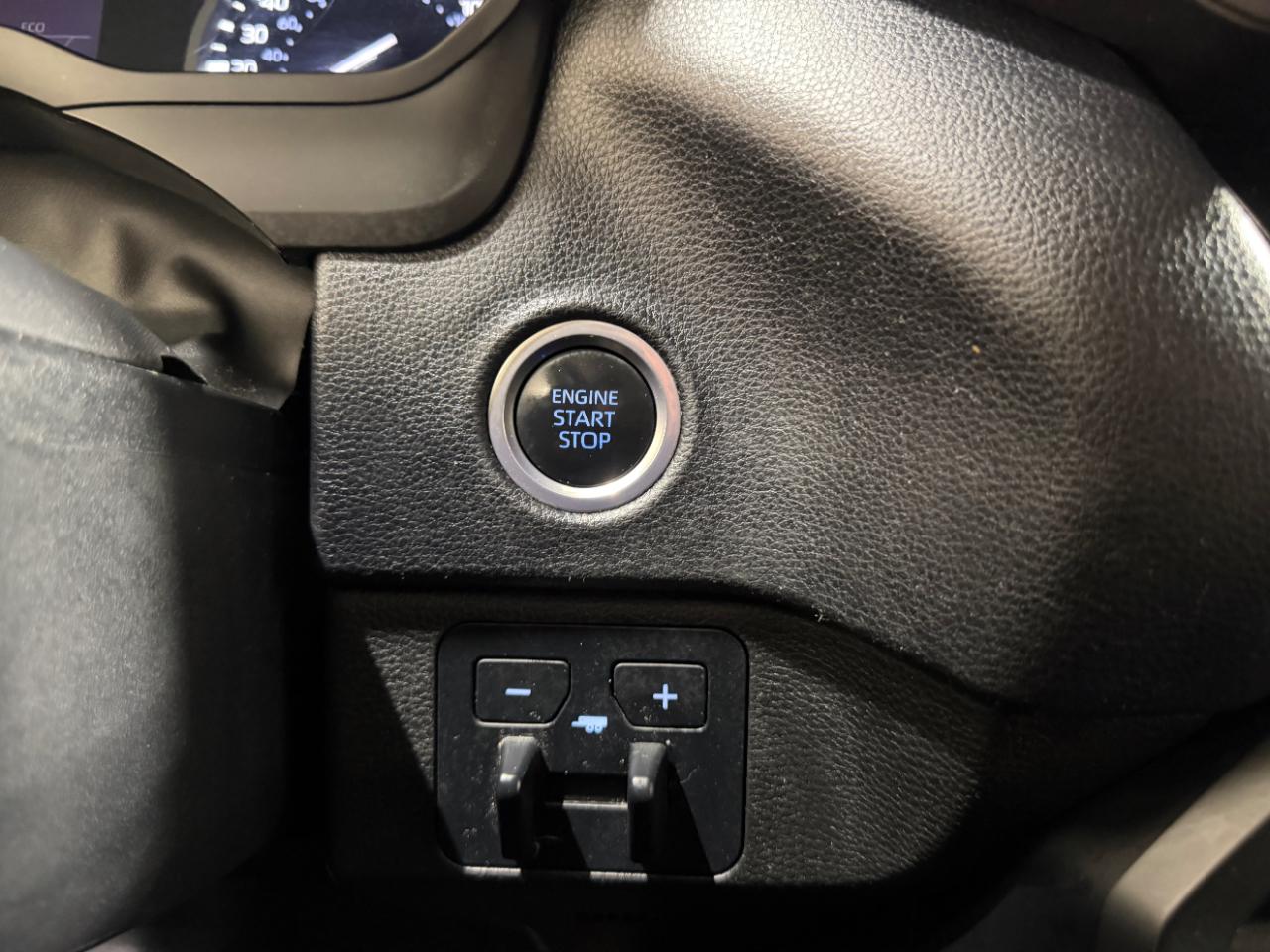 Toyota Tundra 4WD SR5 CrewMax 5.5' Bed (Natl) 2023