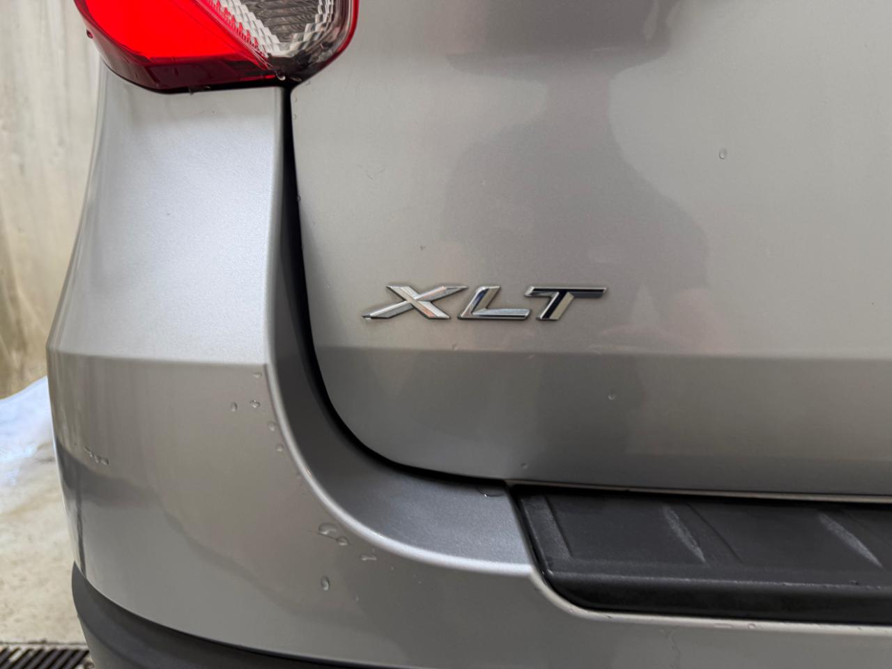 Ford Explorer XLT 4WD 2020