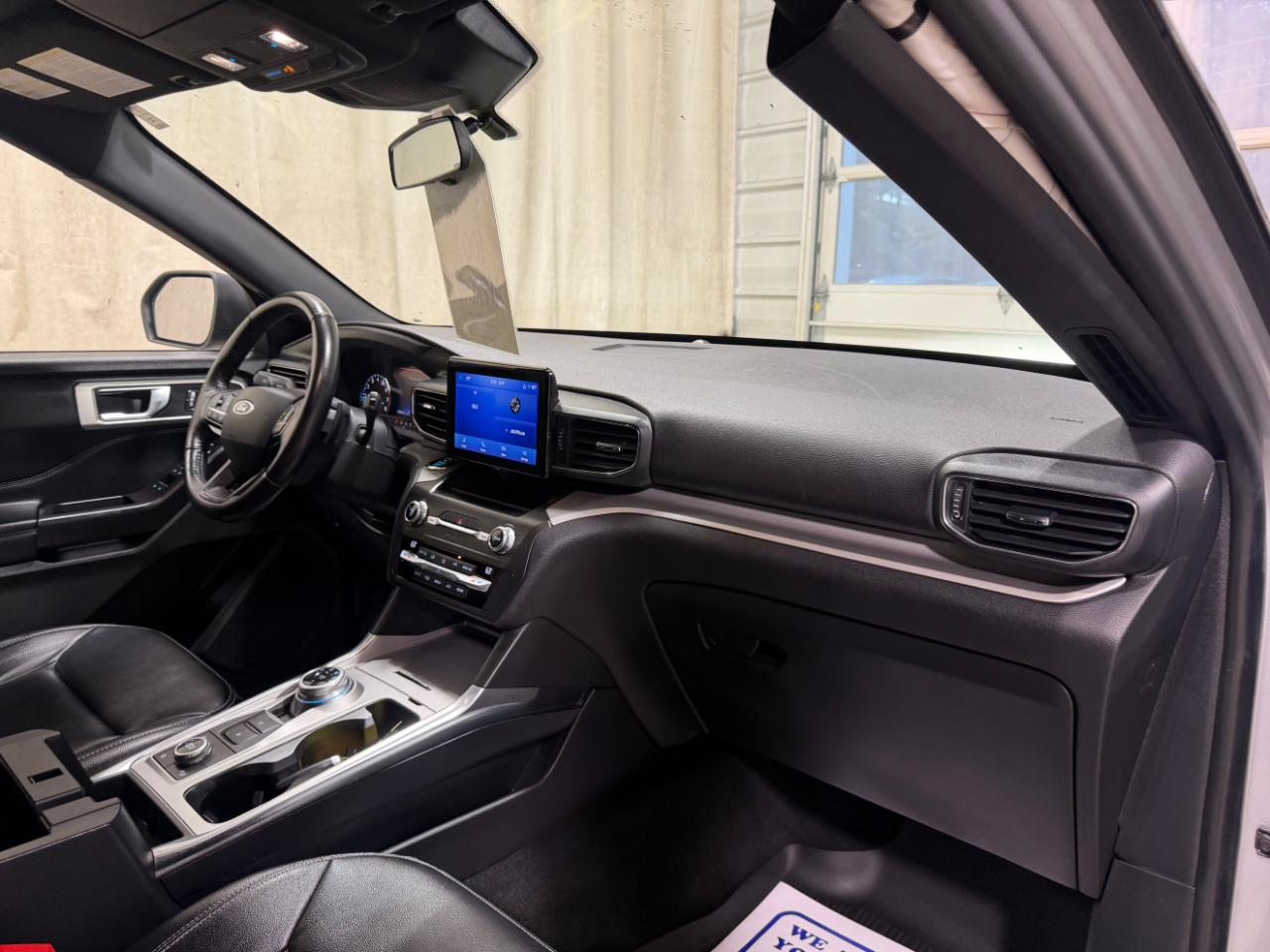 Ford Explorer XLT 4WD 2020