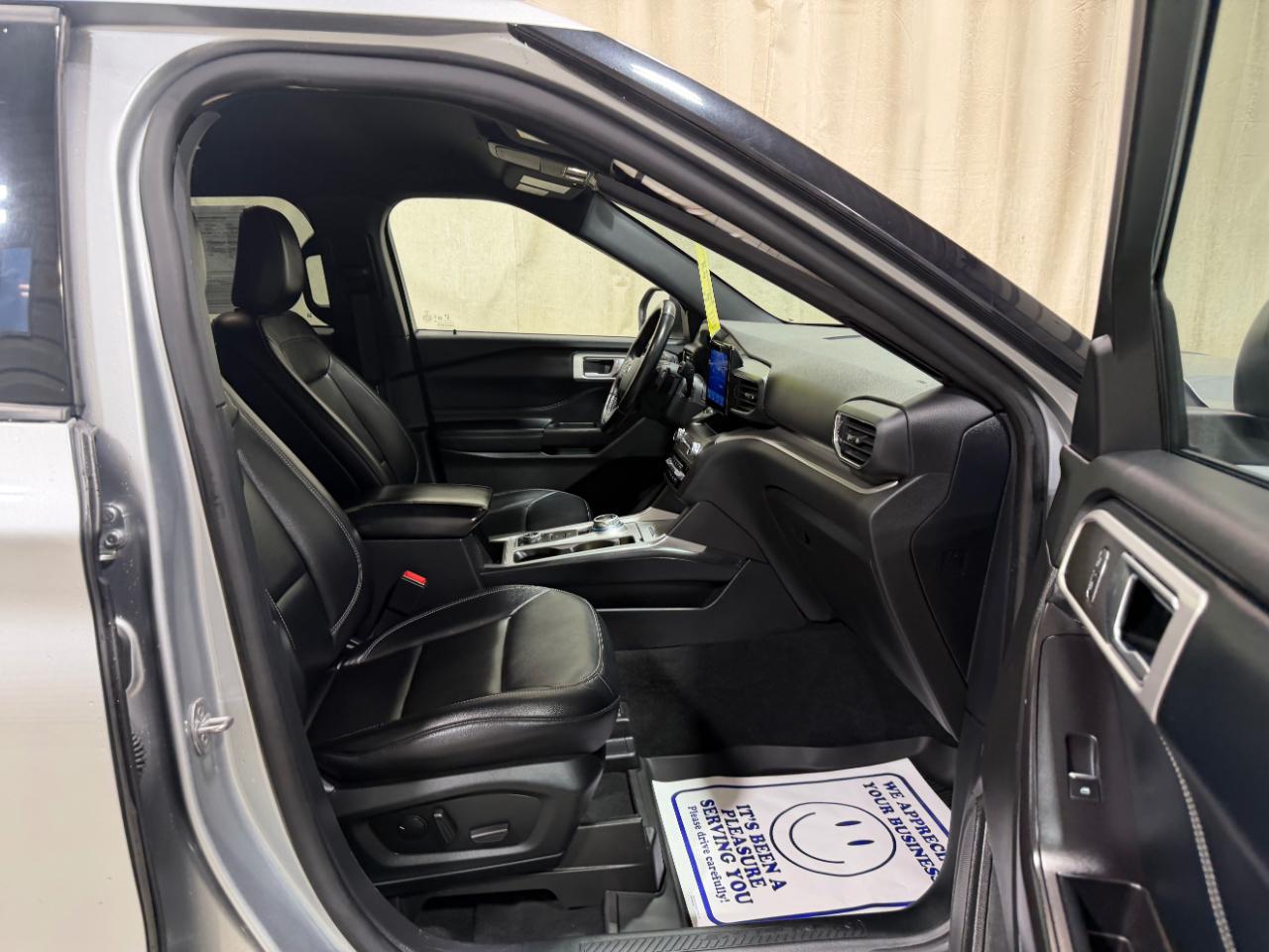 Ford Explorer XLT 4WD 2020