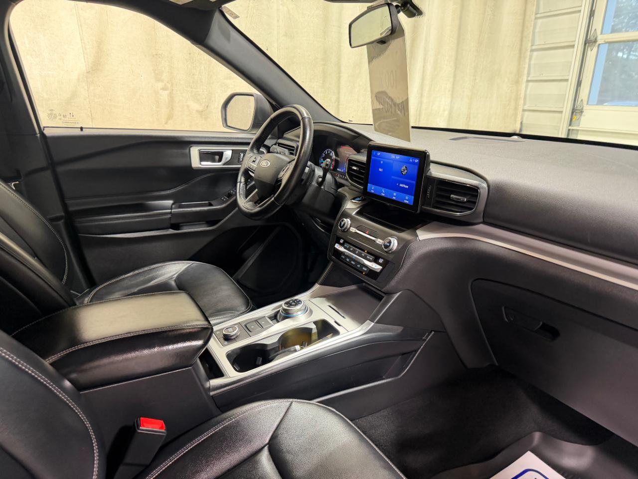 Ford Explorer XLT 4WD 2020