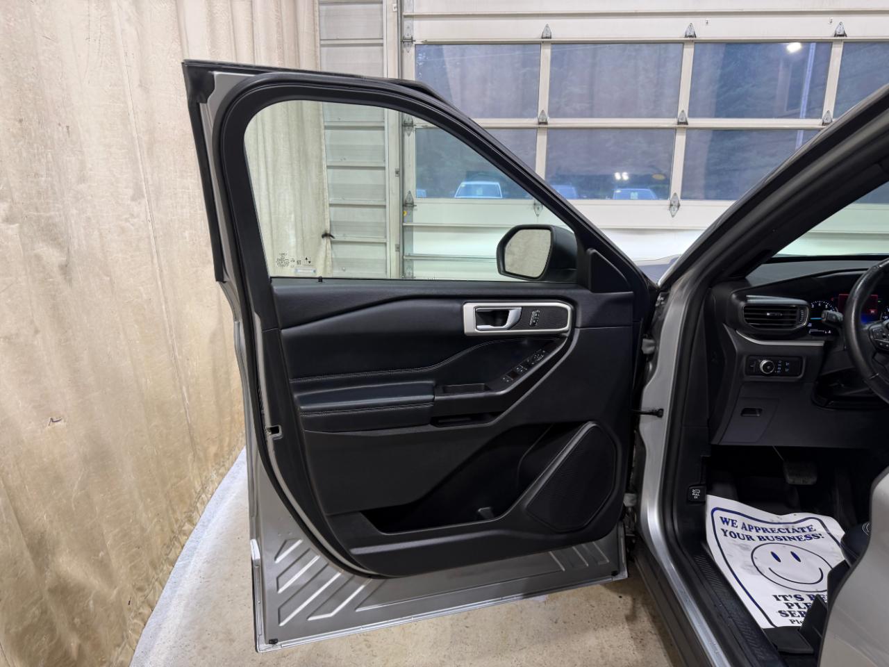 Ford Explorer XLT 4WD 2020