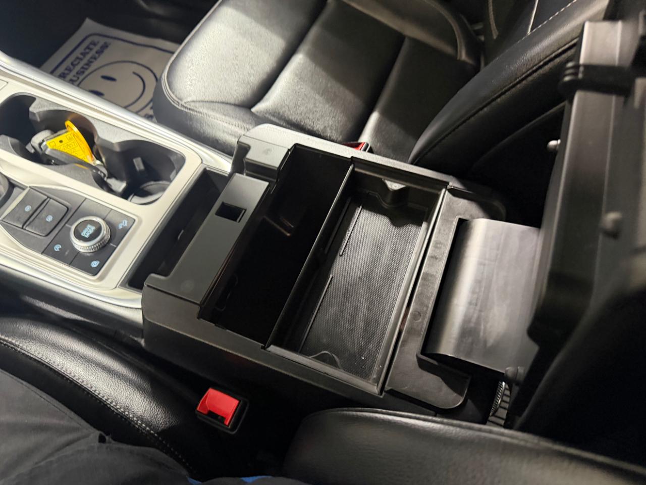 Ford Explorer XLT 4WD 2020