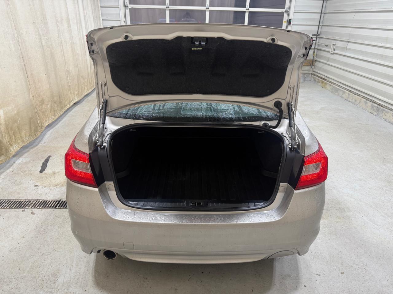 Subaru Legacy 2.5i Premium 2017