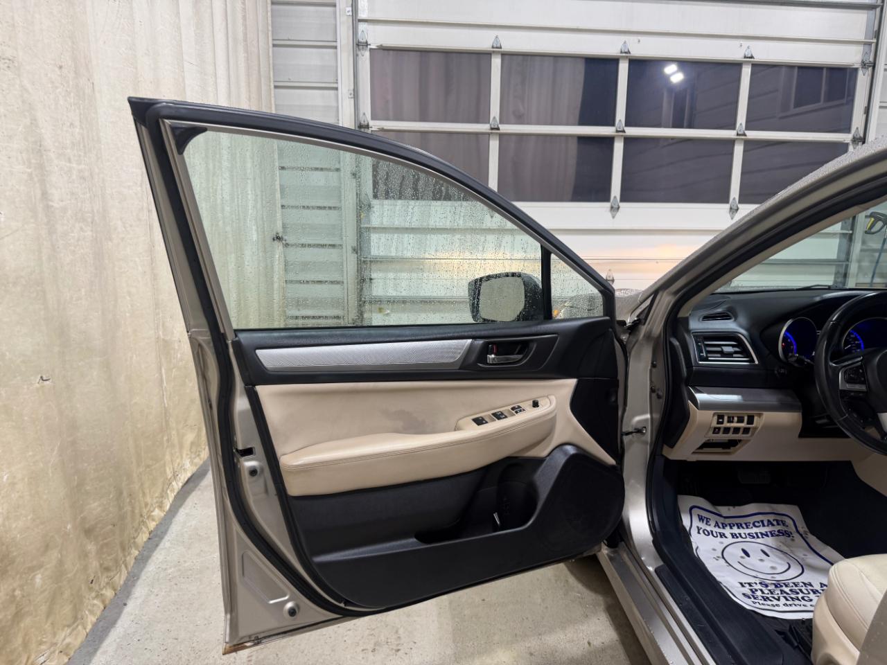 Subaru Legacy 2.5i Premium 2017