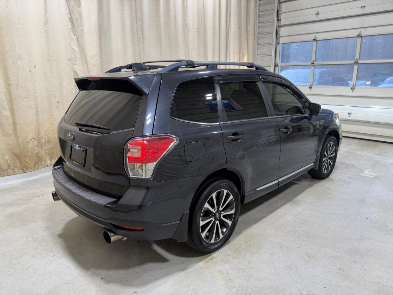 Subaru Forester 2.0XT Touring CVT 2017