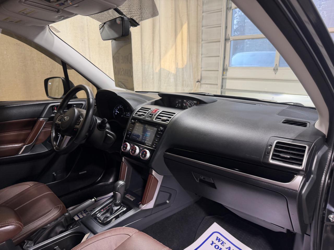 Subaru Forester 2.0XT Touring CVT 2017