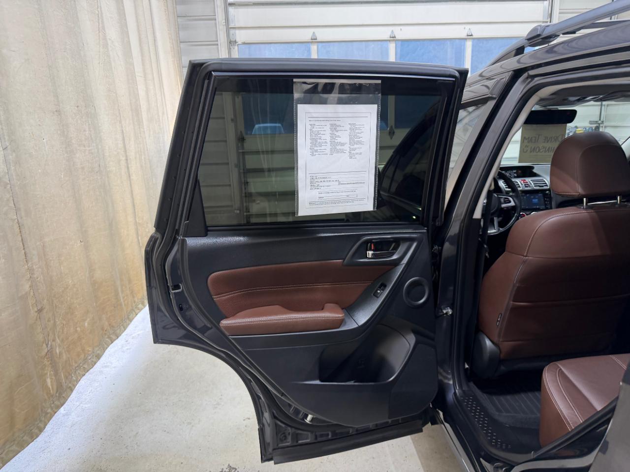 Subaru Forester 2.0XT Touring CVT 2017