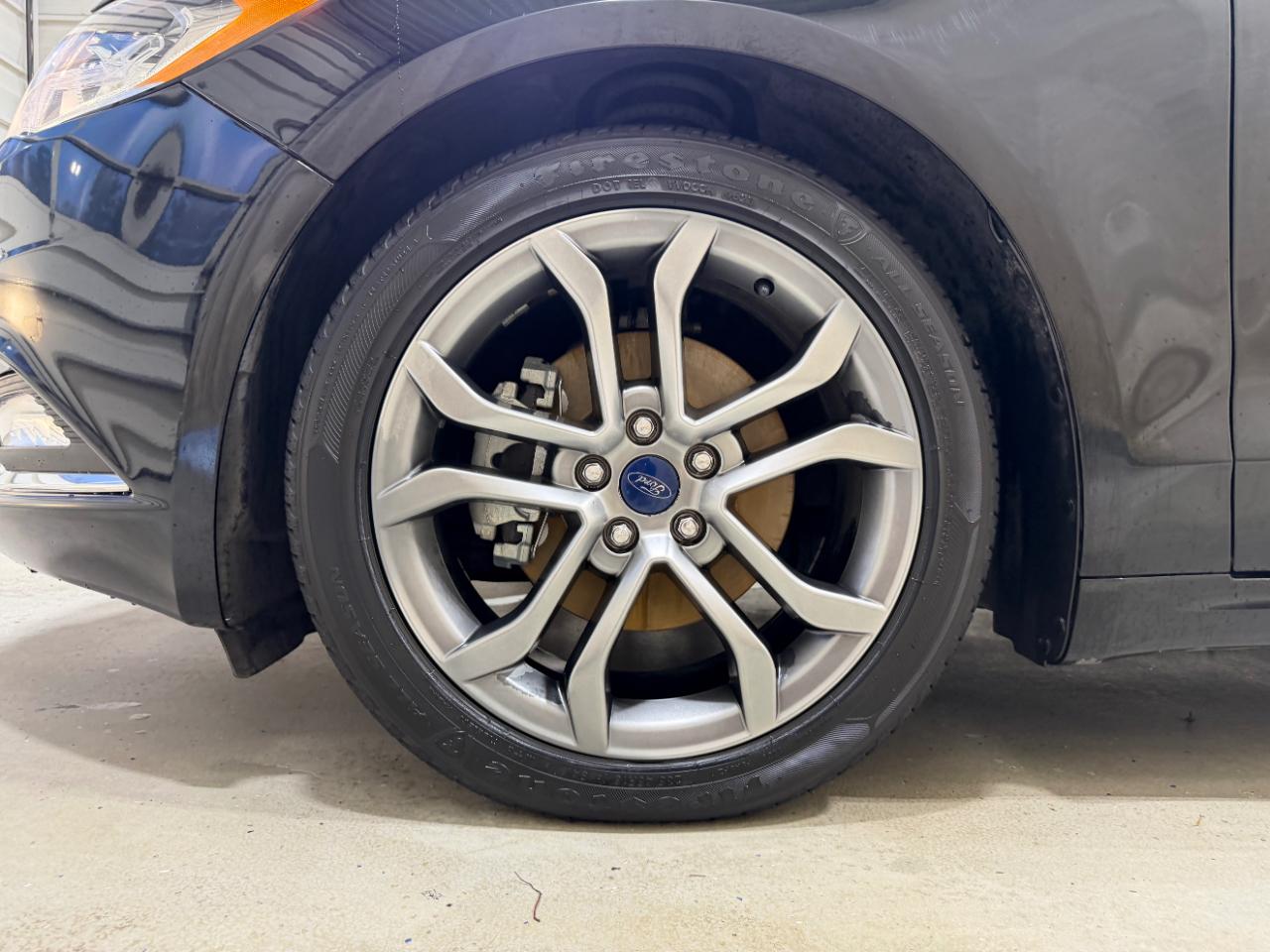 Ford Fusion SE FWD 2017
