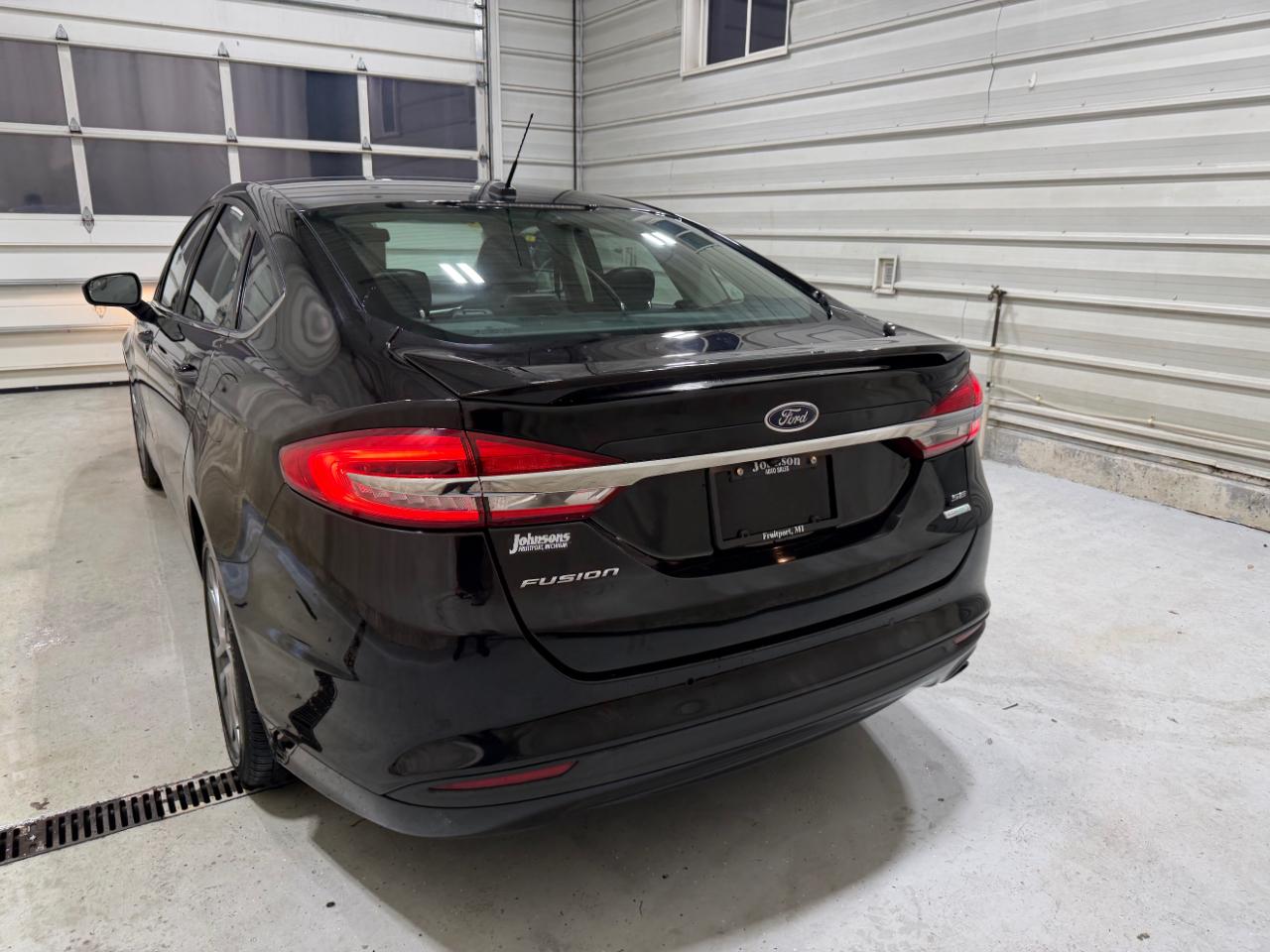 Ford Fusion SE FWD 2017