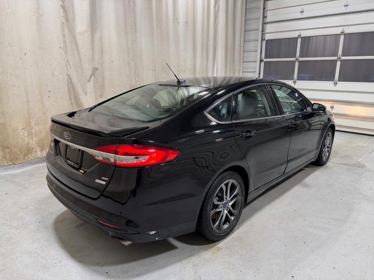 Ford Fusion SE FWD 2017