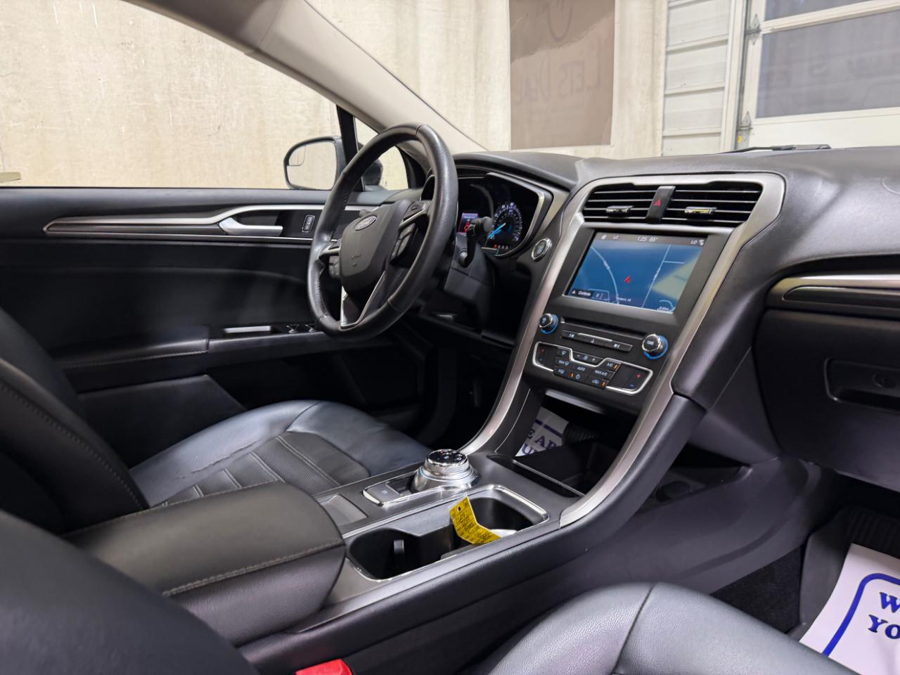 Ford Fusion SE FWD 2017