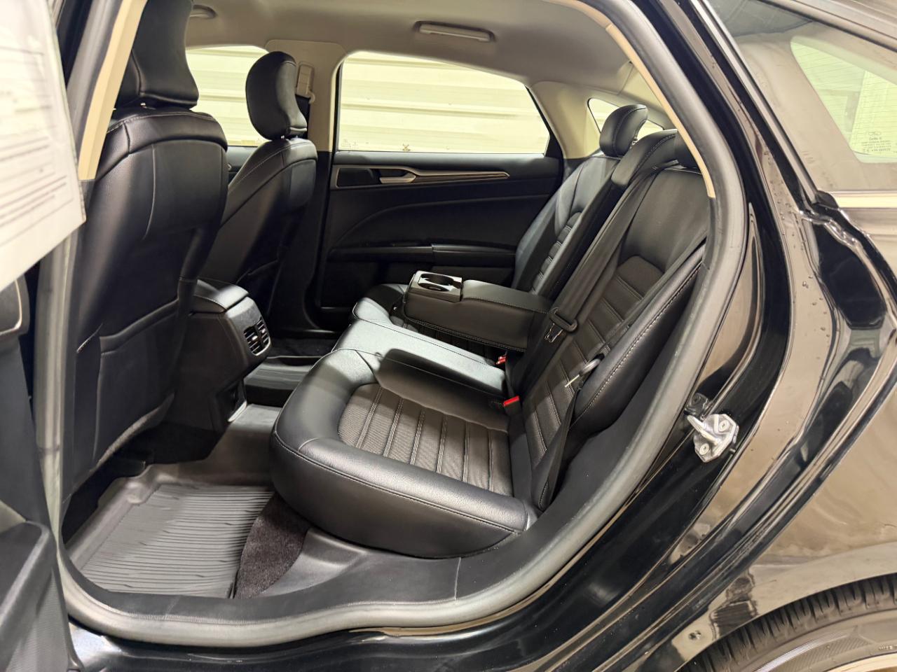 Ford Fusion SE FWD 2017