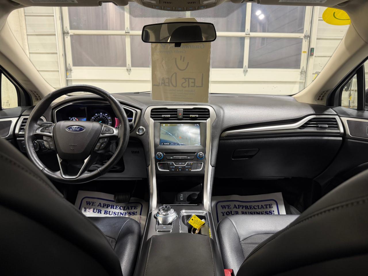 Ford Fusion SE FWD 2017