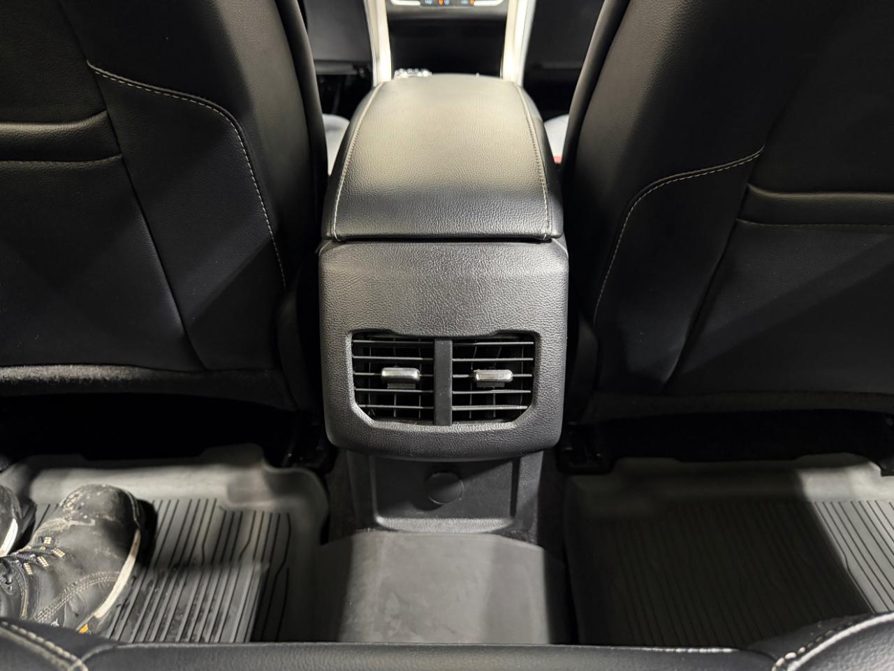 Ford Fusion SE FWD 2017