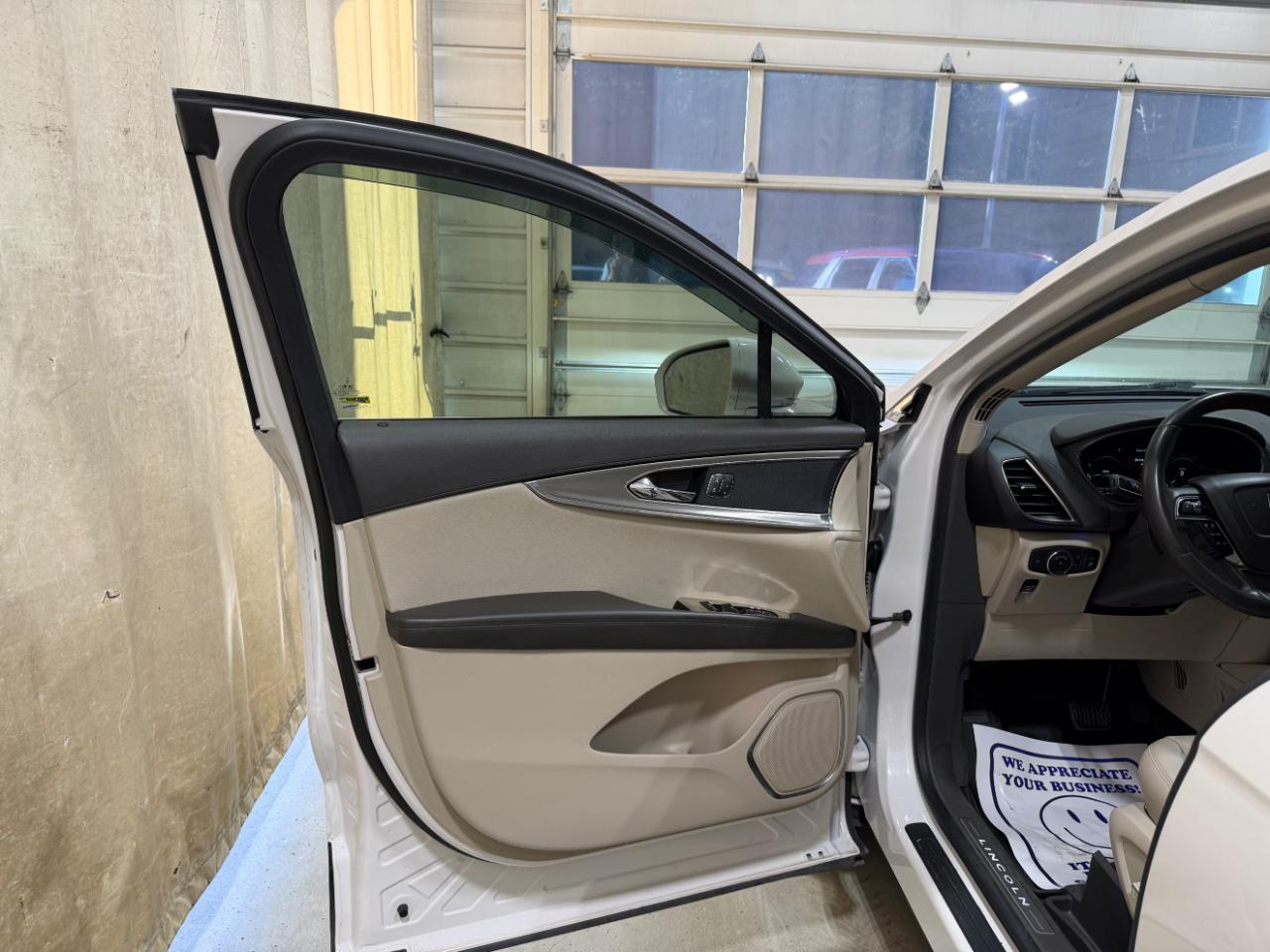 Lincoln Nautilus Select FWD 2019