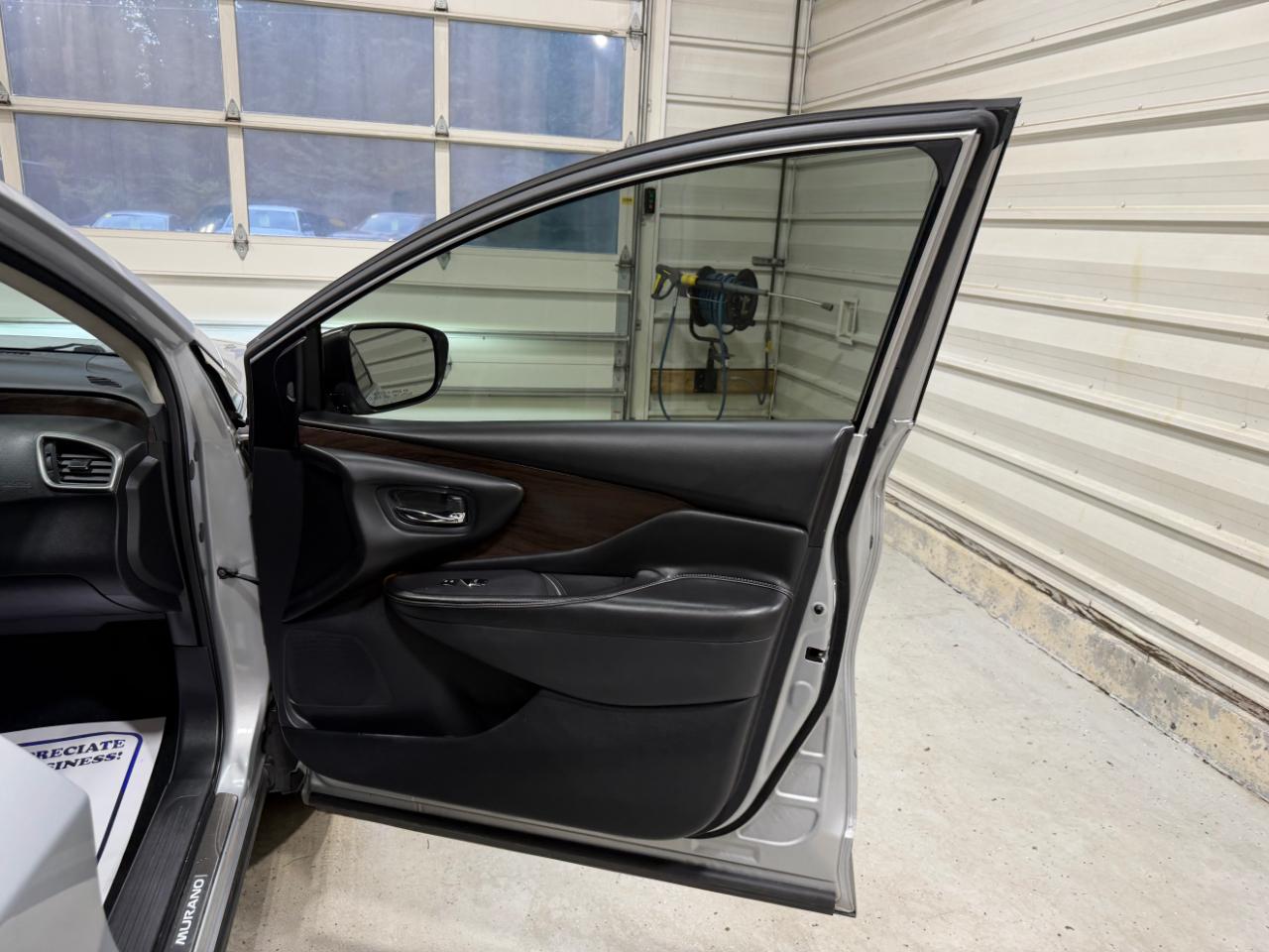 Nissan Murano FWD Platinum 2019