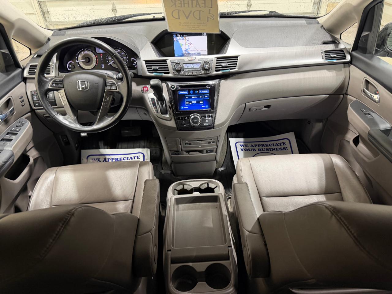 Honda Odyssey Touring w/ Nav System and DVD 2014