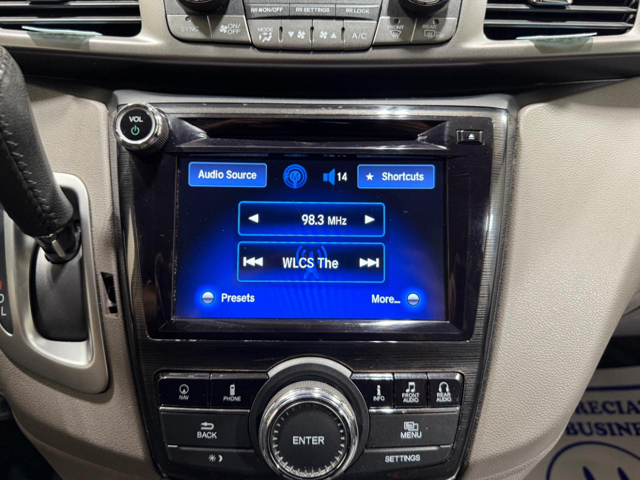 Honda Odyssey Touring w/ Nav System and DVD 2014
