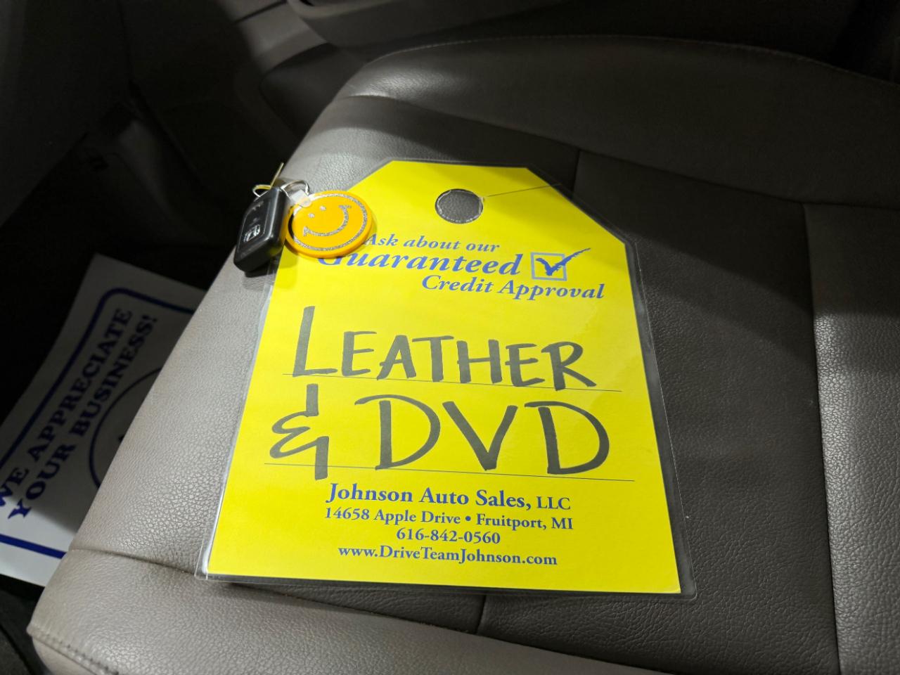 Honda Odyssey Touring w/ Nav System and DVD 2014