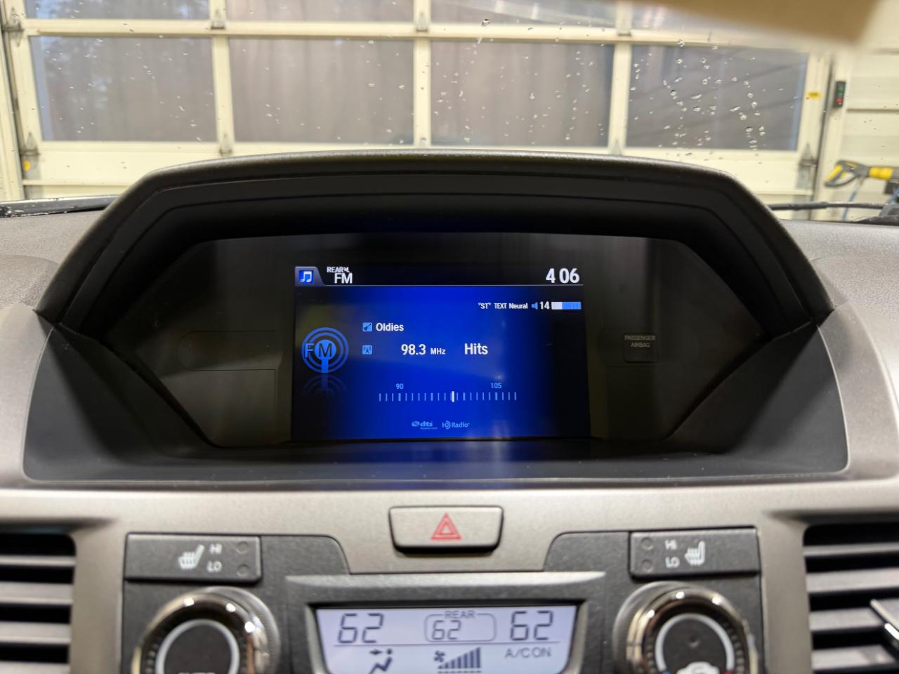 Honda Odyssey Touring w/ Nav System and DVD 2014