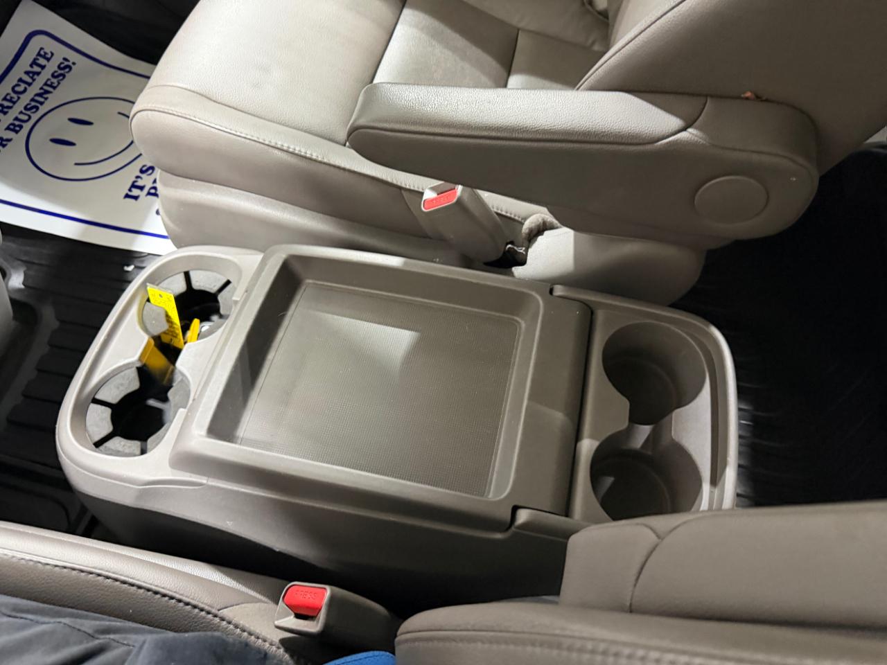 Honda Odyssey Touring w/ Nav System and DVD 2014