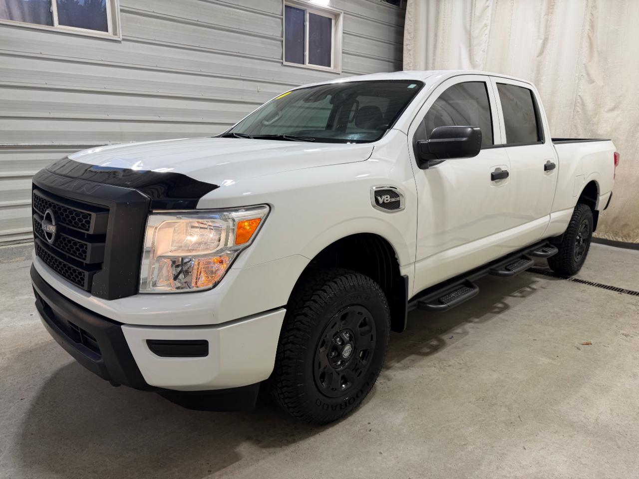 Nissan Titan XD 4x4 Crew Cab S 2023