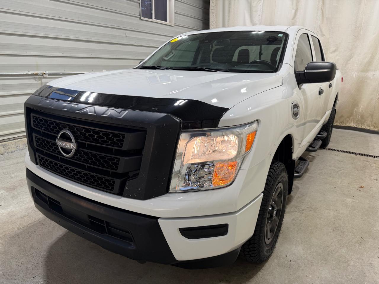 Nissan Titan XD 4x4 Crew Cab S 2023