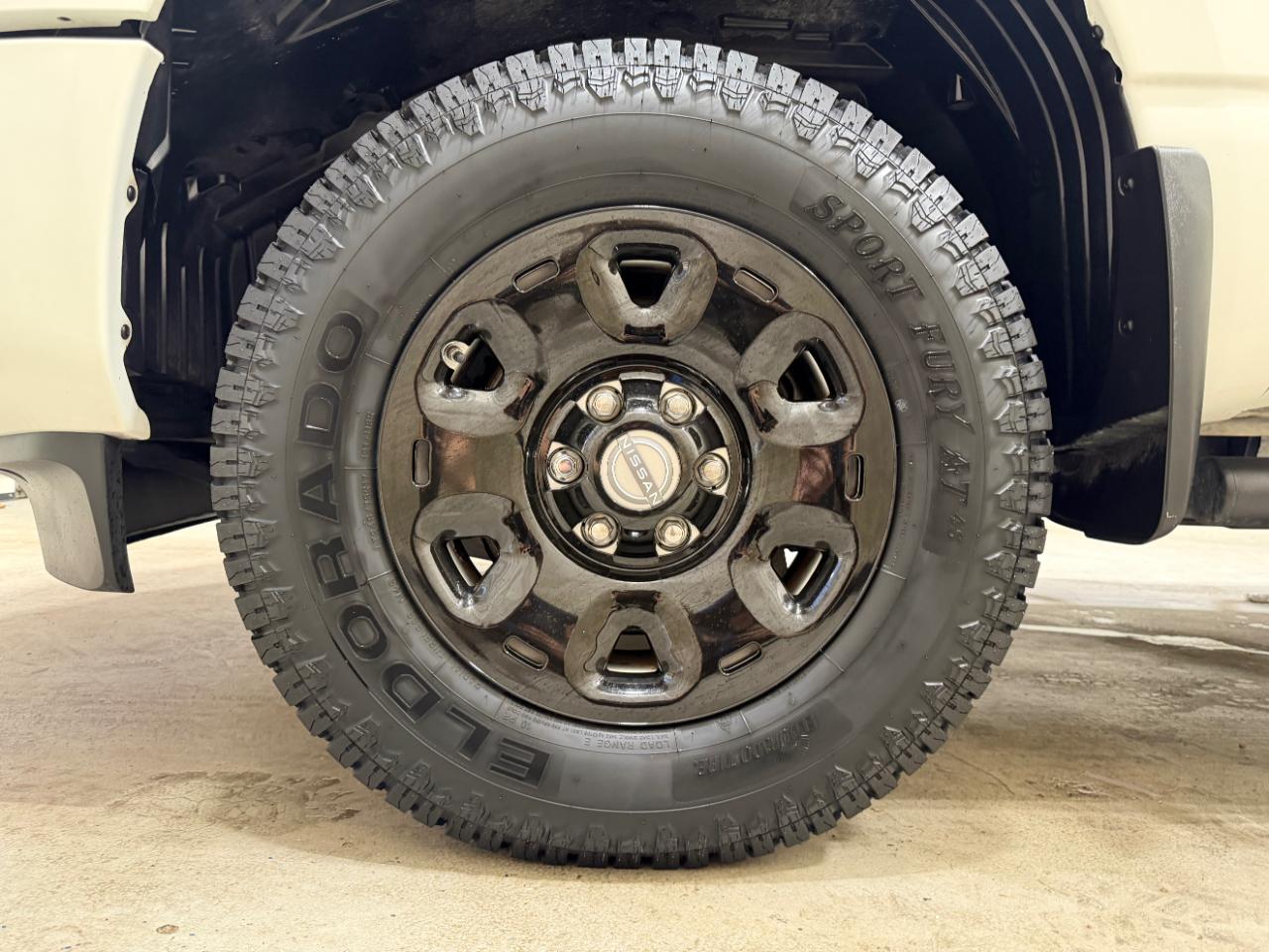 Nissan Titan XD 4x4 Crew Cab S 2023