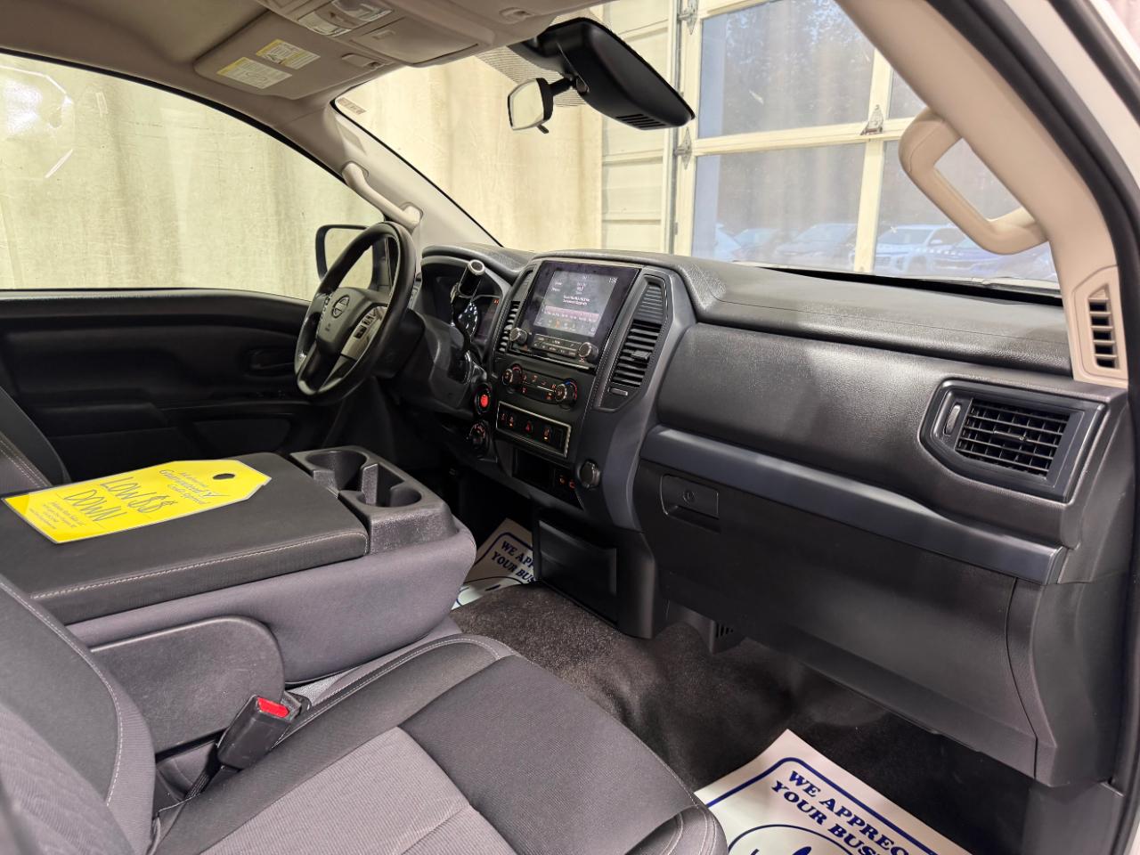 Nissan Titan XD 4x4 Crew Cab S 2023