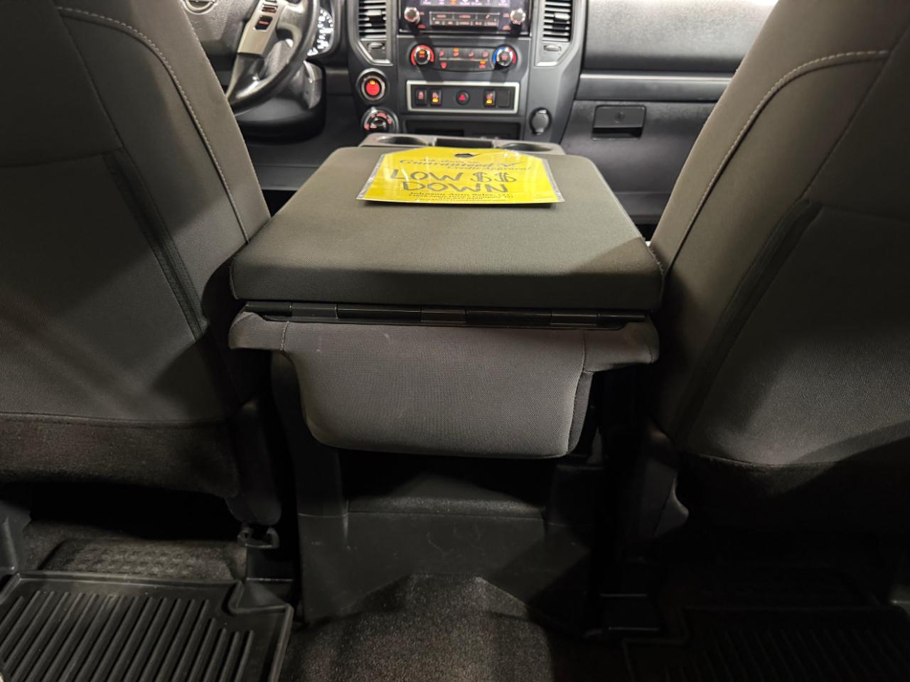 Nissan Titan XD 4x4 Crew Cab S 2023