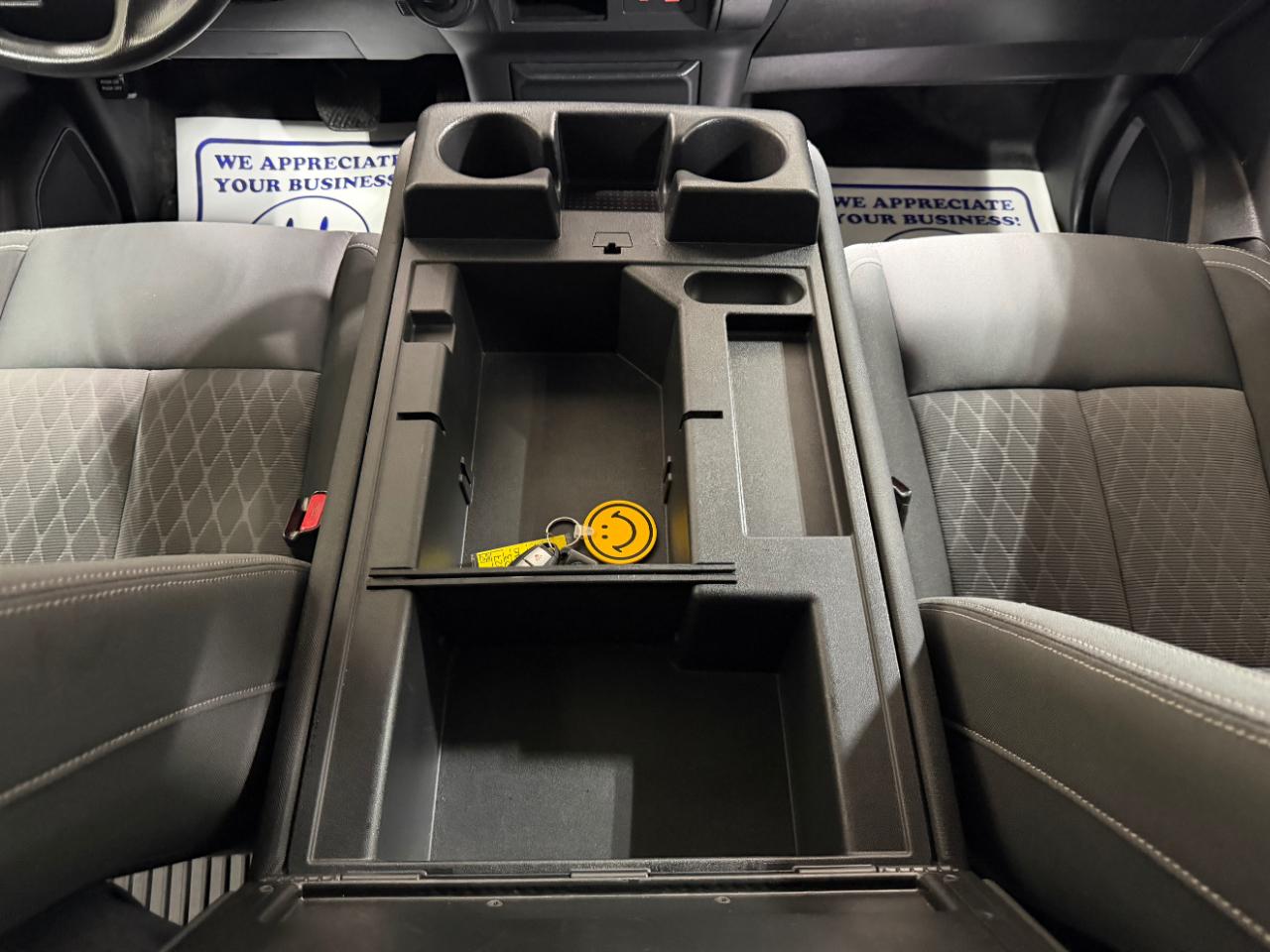 Nissan Titan XD 4x4 Crew Cab S 2023