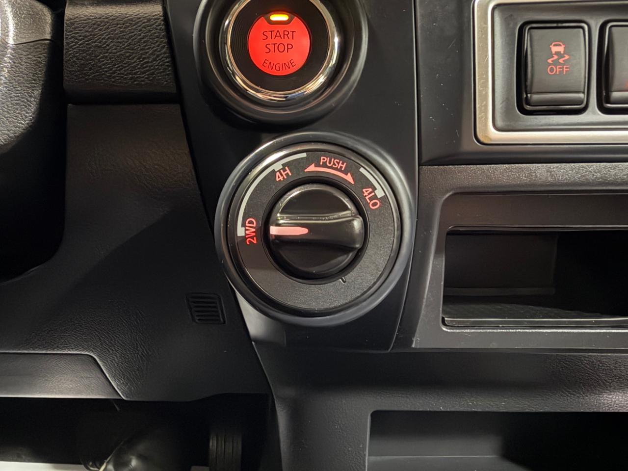 Nissan Titan XD 4x4 Crew Cab S 2023