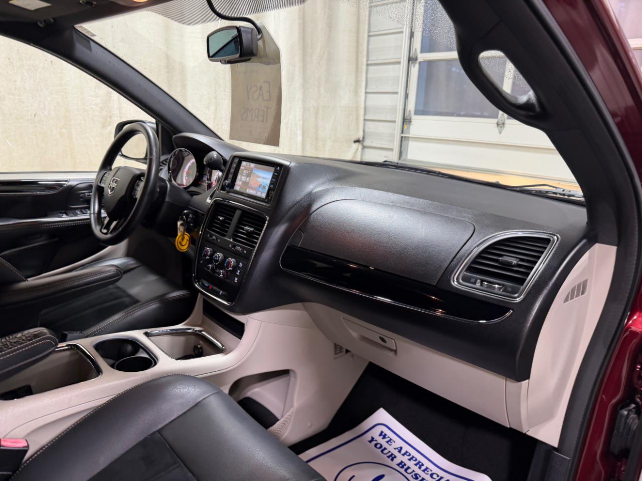 Dodge Grand Caravan SXT Wagon 2018