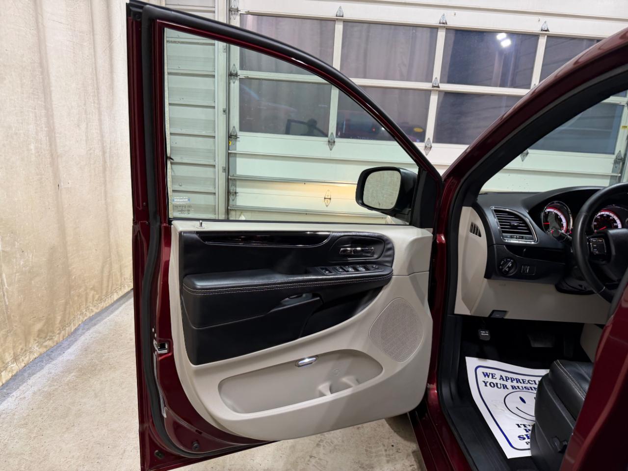 Dodge Grand Caravan SXT Wagon 2018